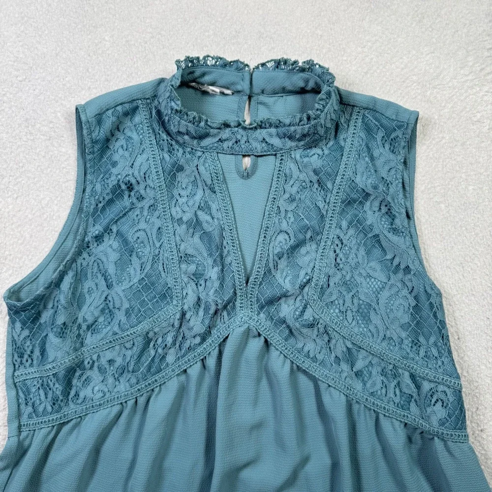 maurices Teal Lace Mock Neck Keyhole Peplum Top Women's XL‎ Sleeveless Dressy - Picture 3 of 8